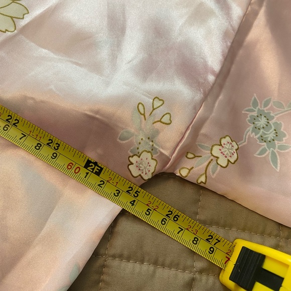 Robe - Picture 3 of 6